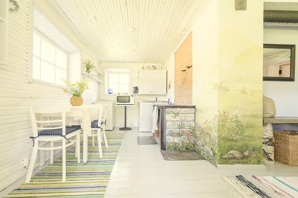 Adami Country Guesthouse Vainupea ภายนอก รูปภาพ